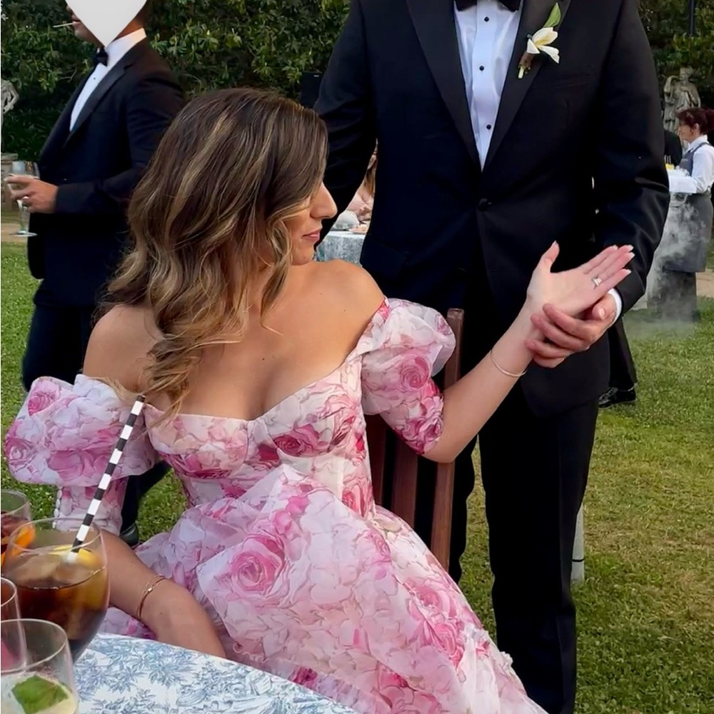 Floral Off-Shoulder Gown - Picture 5 of 7